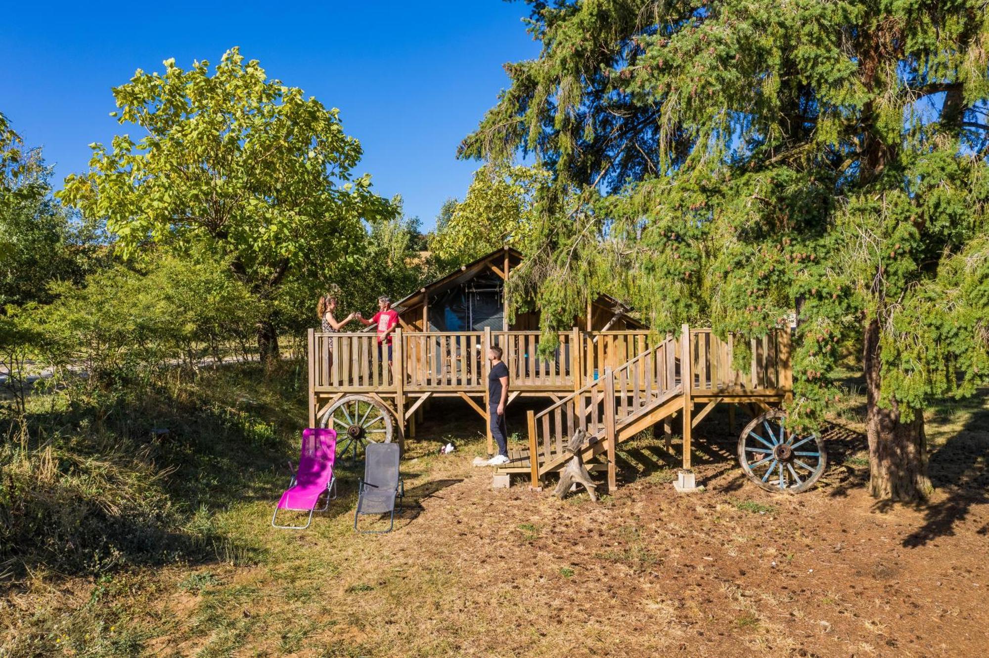 Hotel Les Auzerals Camping Du Lac Rabastens Exterior foto